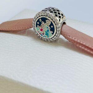 Disney RunDisney Pandora Charm Princess Half Marathon 19.3 Anna Elsa Frozen 2024